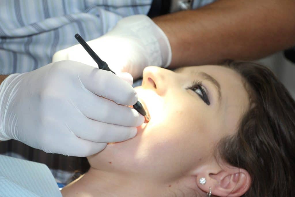 בדיקת שיניים